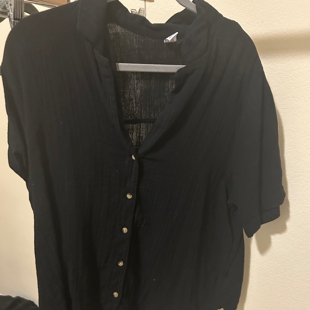 Old Navy Black Cotton Button Down
